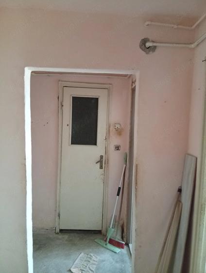 Apartament cu 2 camere decomandat în Micro 15