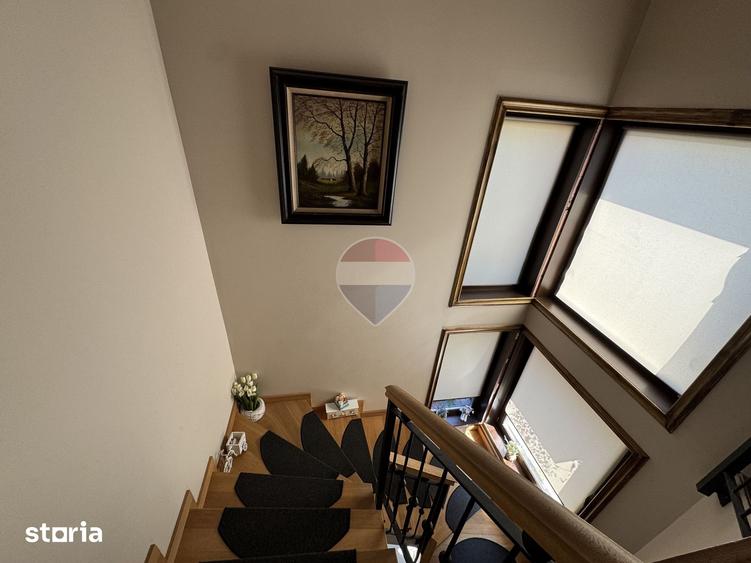 Casă cu 3 camere cu Teren 180 Mp în Central