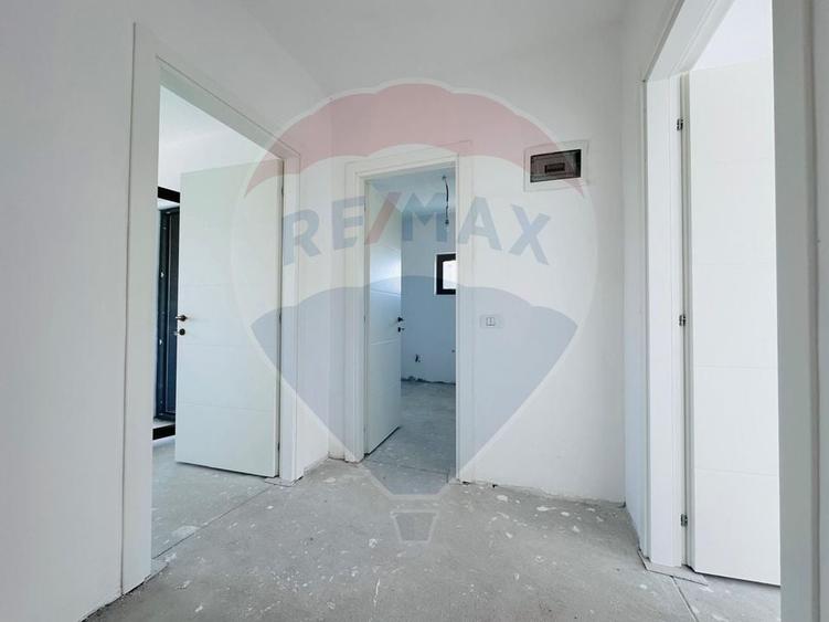 Duplex cu 4 camere cu Teren 268 Mp în Cocani