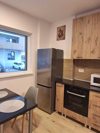 Casă cu 2 camere decomandat cu Centrală Termică în Central