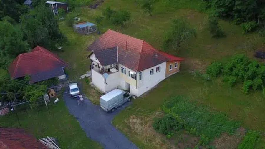 Casa + teren de vanzare - 9