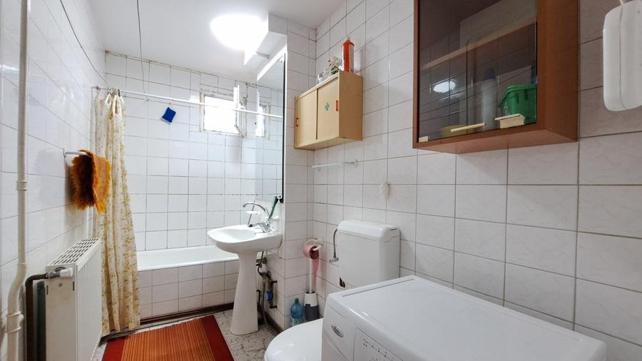 3 camere P.ta Minis, decomandat, centrala termica - 10