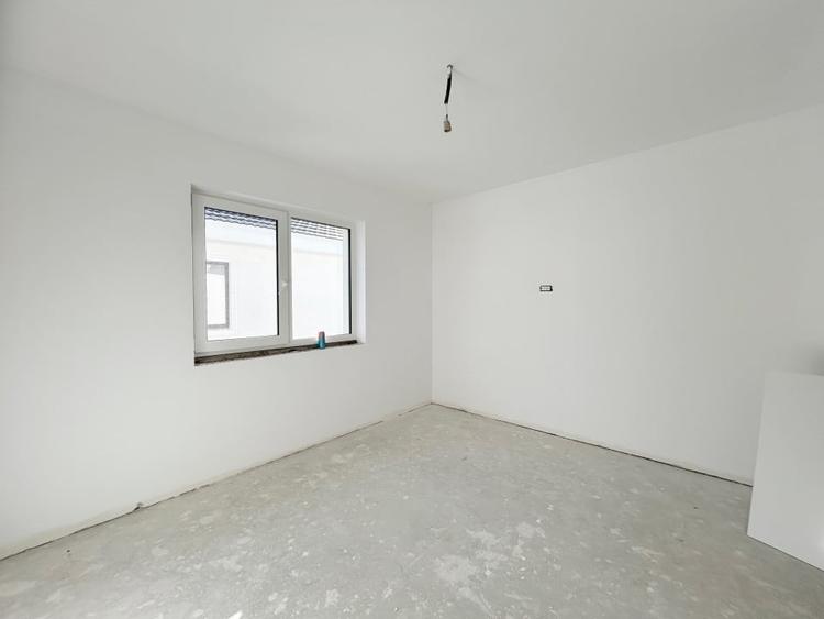 Duplex 4 camere, P+E, 132mp utili, 308mp teren in Sag - 17