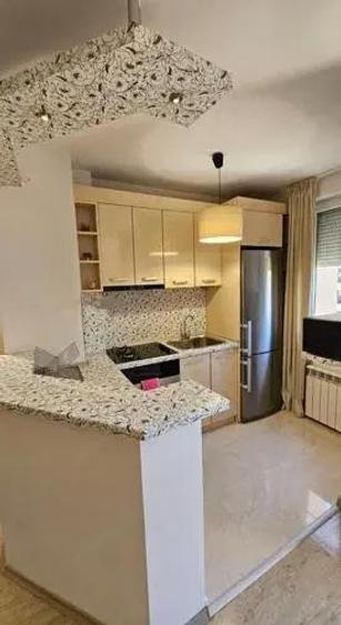 Garsoniera moderna de inchiriat in zona Primaveri - 2