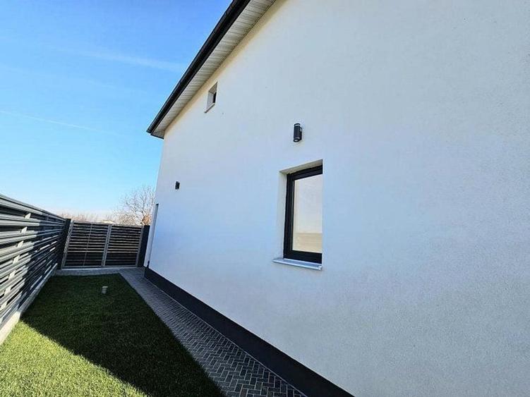 Particular Glina de vanzare vila noua 4 camere - 12