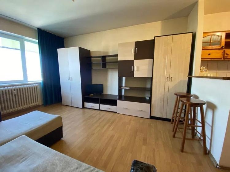 Garsoniera, etajul 6/10, zona Podu Ros - 3