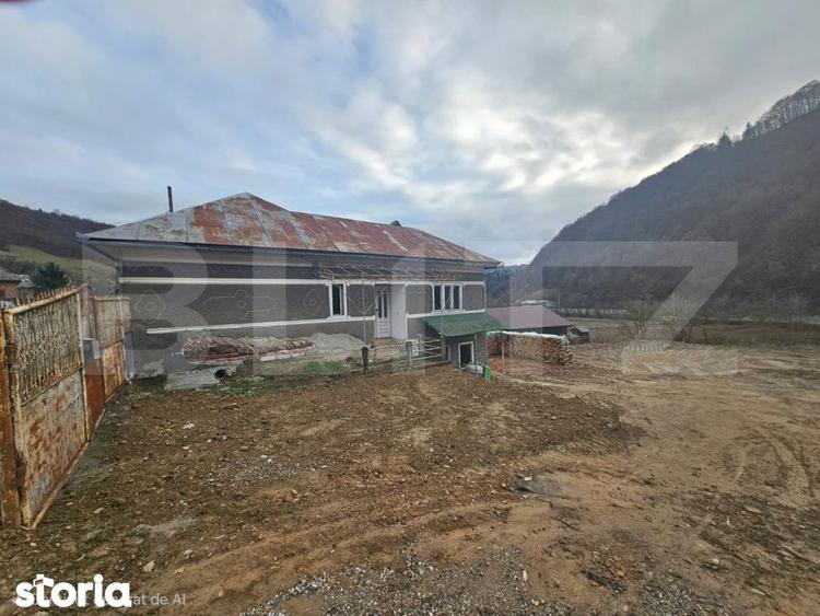Casa cu 4 camere, demisol si teren 300 mp, Mihoesti, Campeni - 11