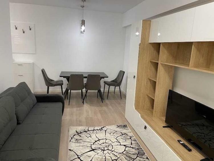 Apartament cu 2 camere decomandat în Sebastian