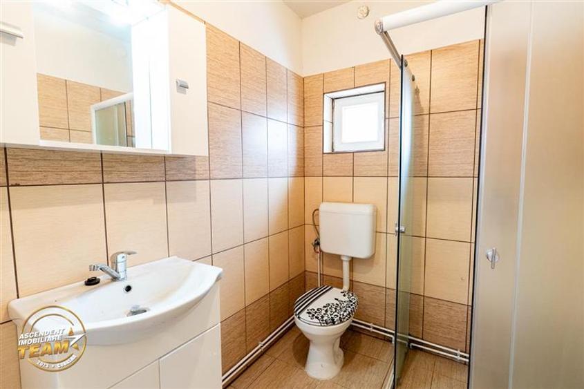 Accesibilitate si farmecul unei case cu garaj, locatie de referinta, Central, Ta - 6