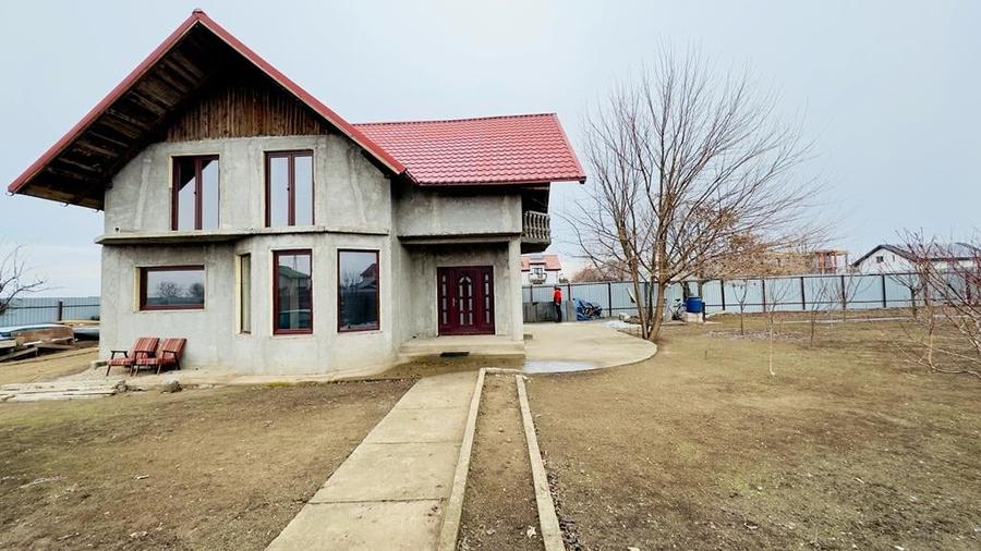 Vila de vanzare in zona Arcasilor - 1