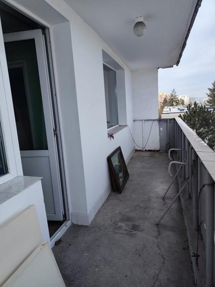 De vanzare apartament 2 camere - 2