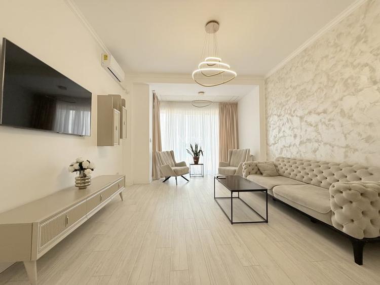 Apartament 4 camere de inchiriat Faleza Nord