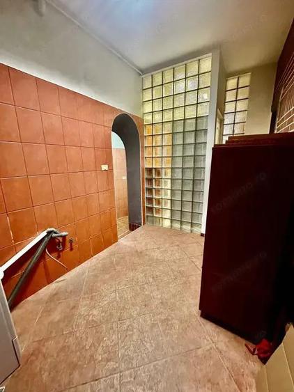 Spa?iu comercial de inchiriat, Str. Lunga, Bra?ov vizibilitate excelenta - 9