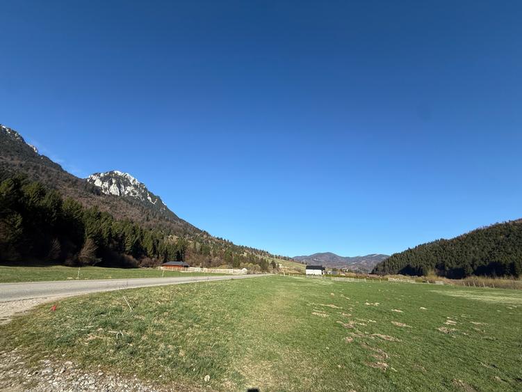 Teren intravilan In Zarnesti zona Plaiul Foii deschidere asfalt si priveliste - 11