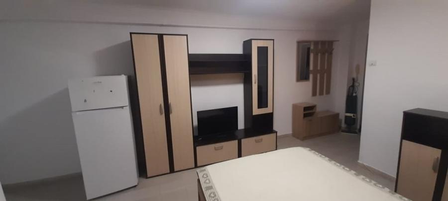 Garsoniera - zona Podu Ros - spate Gara Internationala - 4