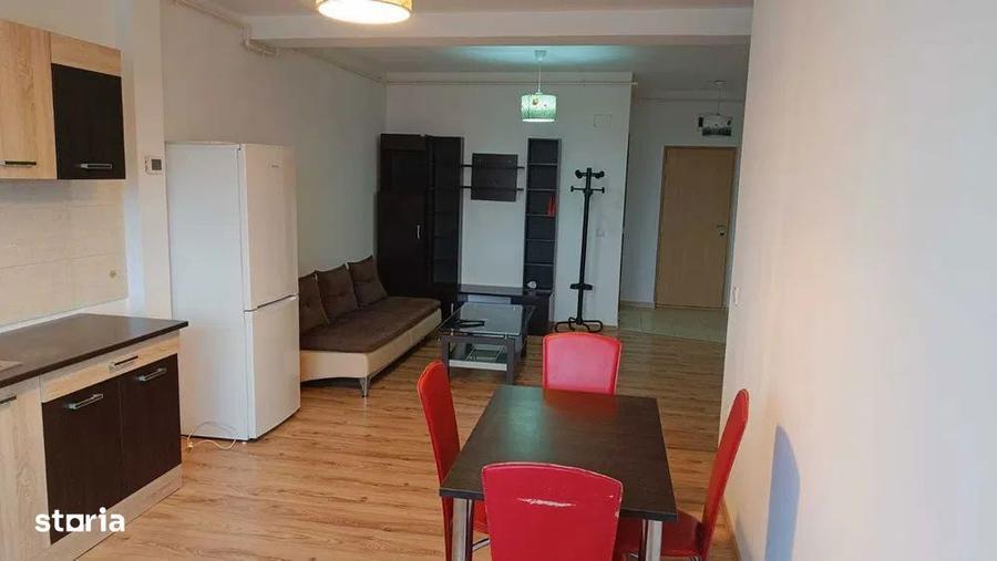 Apartament cu 2 camere semidecomandat în Florești