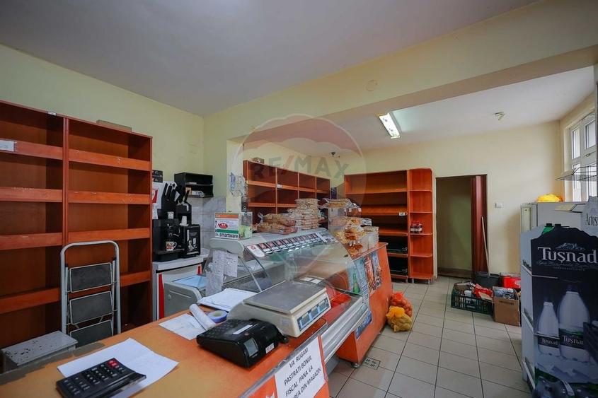 Spatiu comercial, de inchiriat, in Iosia, str. Vasile Parvan - 2