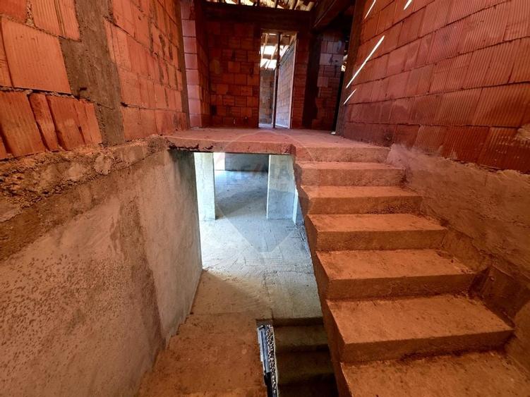 Casă / Vilă cu 5 camere de vânzare - 14