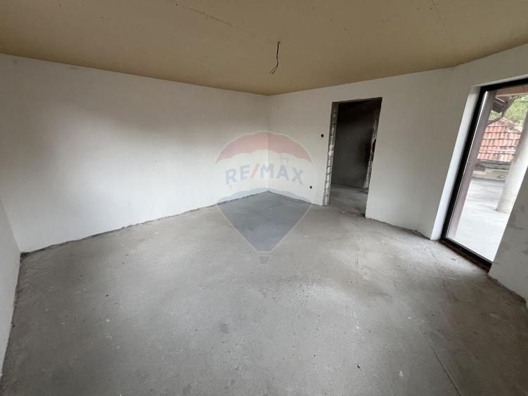 Casa de vanzare in Campulung la pret de apartament. - 14