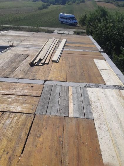Casa la rosu renuntare proiect,,.pentru mai multe detalii 0755627407 - 2