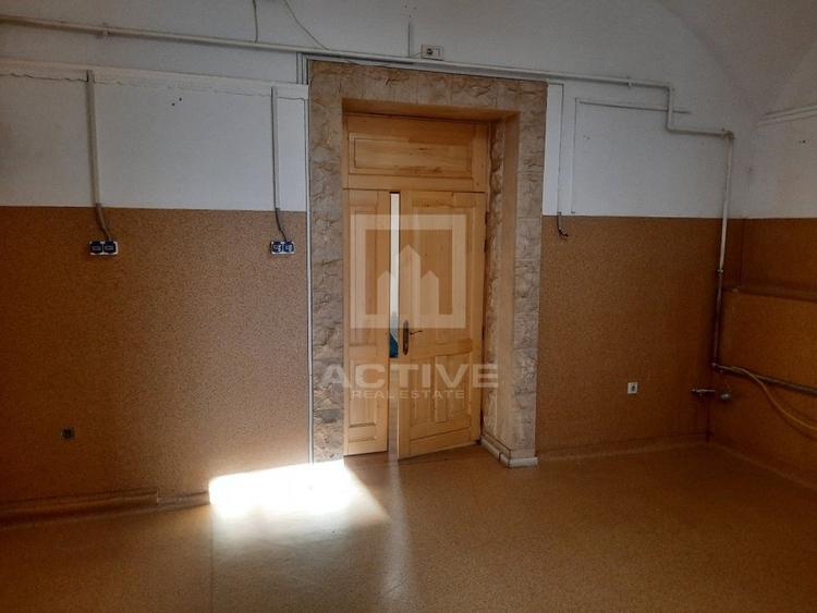 Restaurant in centrul orasului - 4