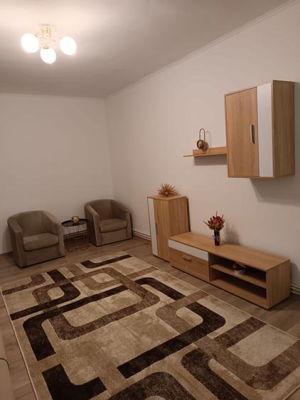 Inchiriez apartament ultracentral - 5