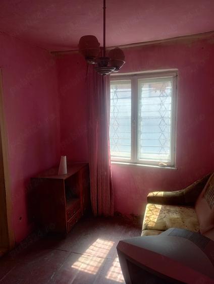 Casă cu 2 camere cu Teren 700 Mp în Câlnic