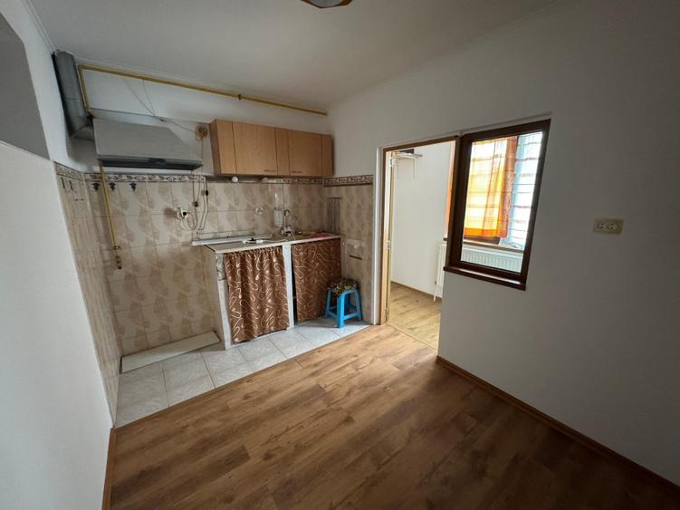 Casa de vanzare parter la cheie - 7