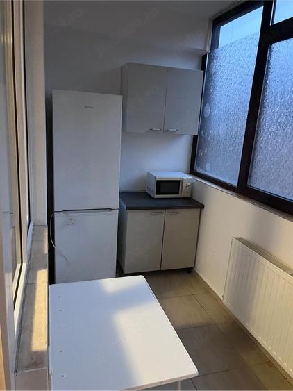 Inchiriez garsoniera in Militari Residence - 2