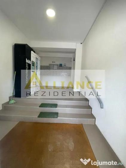 Apartament cu 3 camere decomandat în Metalurgiei