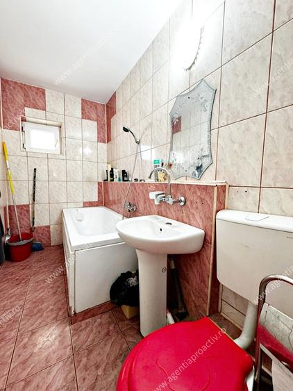 Apartament cu 3 camere decomandat, situat in Micro 20 – 77,18  mp! 	 - 8