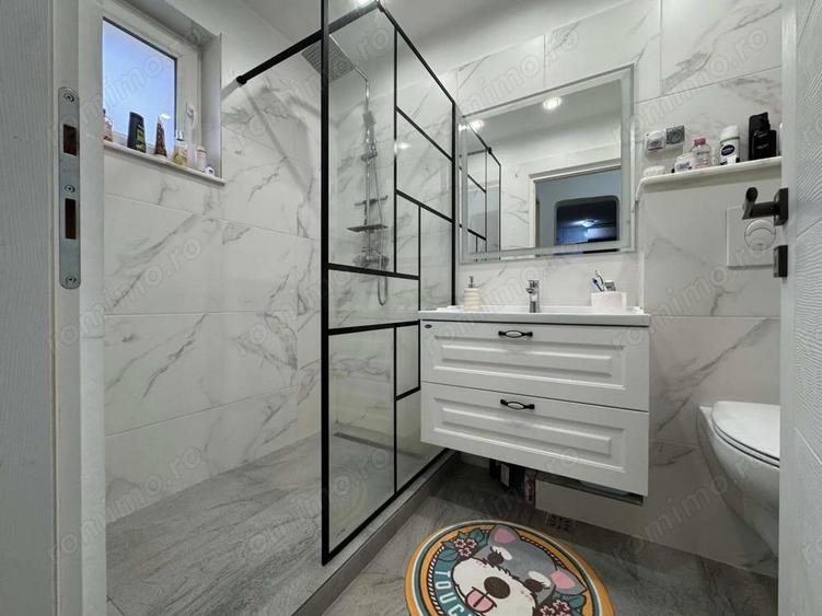 3 cam, bloc caramida, etaj 4 cu acoperis, str. Unirii - 5