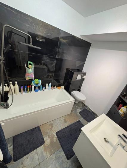 Apartament 3 camere  de Lux - 13