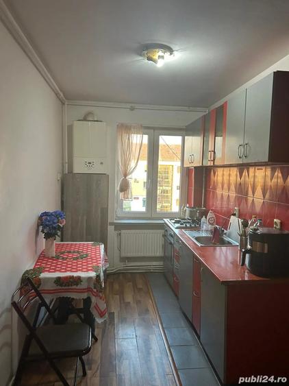 Inchiriez apartament doua camere - 1