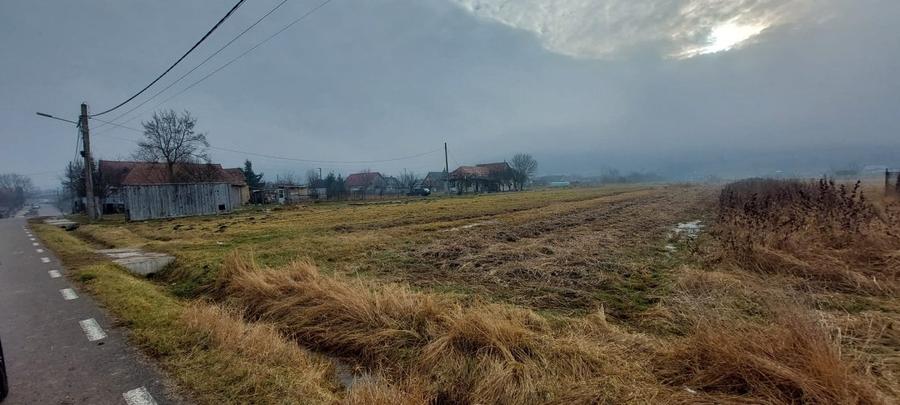 Imobilstar vinde teren pentru case in Ernei - 2