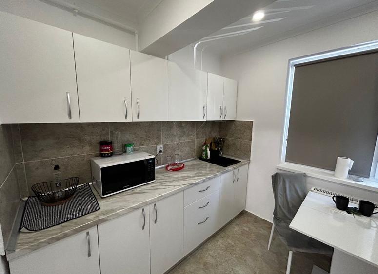 Inchiriez Apartament 2 Camere - 3