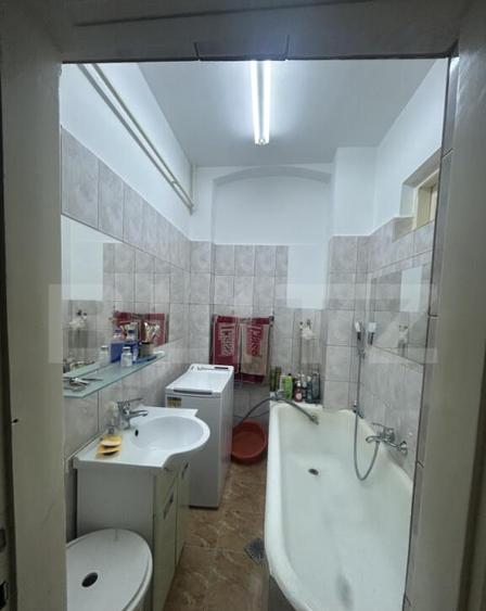 Apartament de vanzare 3 camere | Piata victoriei - 8