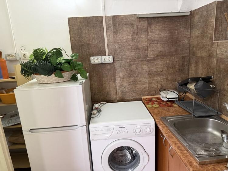 garsoniera la casa str.moldoveanu-milea acces separat - 4