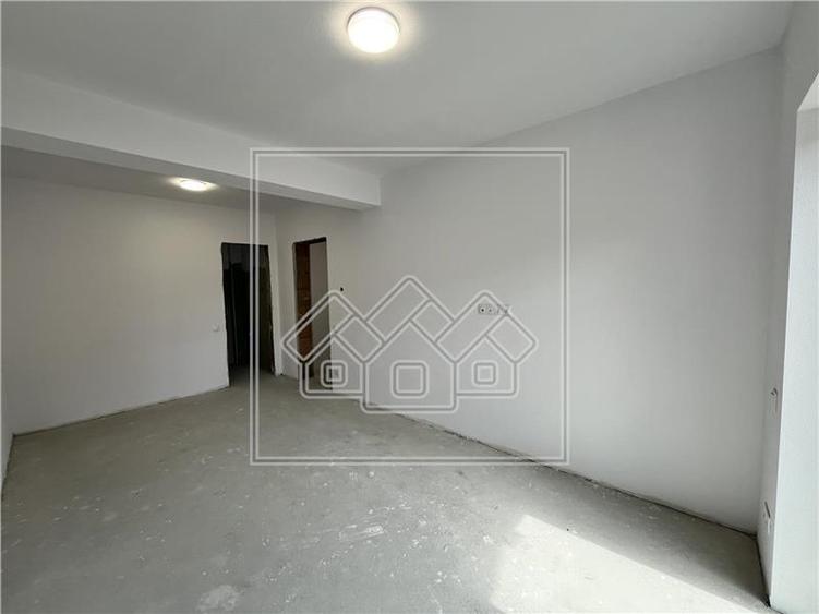 Casa de vanzare in Sibiu - noua, individuala, teren 335 mp - zona buna - 29