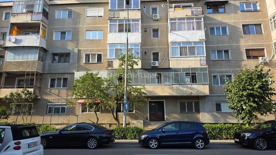 Apartament et.2, 2 cam. zona kiseleff Apartament et.2, 2 cam. zona kiseleff
