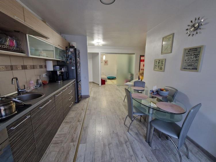 Apartament 3 camere, parcare, str Florilor Floresti Atelierul de Pizza - 4