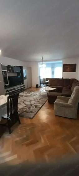 Vind casa cu etaj in centru Resita - 5