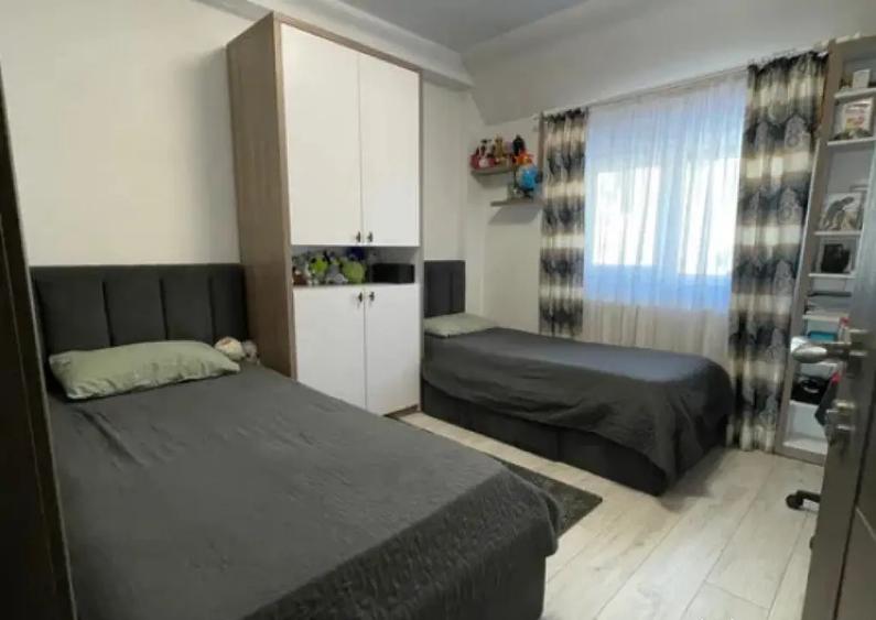 Apartament Cu 2 Camere Decomandate Bloc Nou Etaj 3 Zona Burdujeni - 1