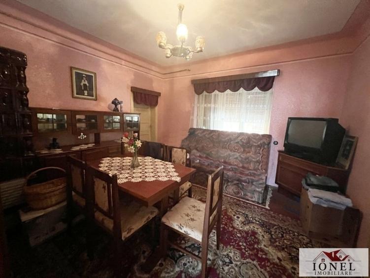 Casa de vanzare in Sibot 2200 mp teren - 6