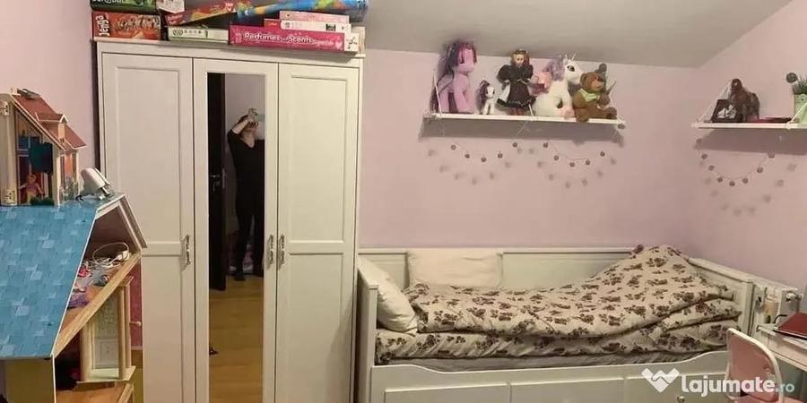 Apartament cu 4 camere decomandat în Chiajna