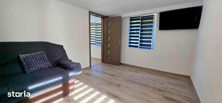 Casă cu 2 camere cu Teren 1470 Mp în Central