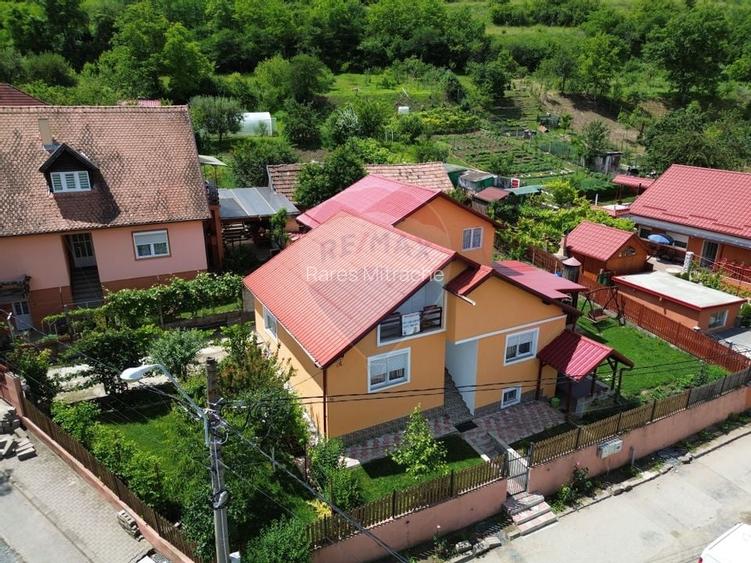 Casă individuală cu 3 camere în Vitrometan