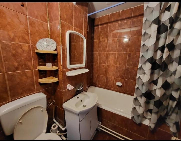 Garsonieră decomandată în Zahana