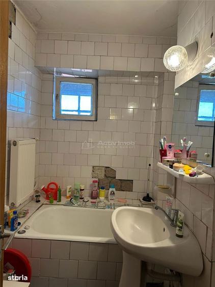 Apartament cu 3 camere decomandat, mobilat în Ultracentral