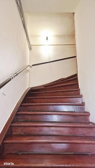 Apartament cu 5 camere în Victoriei